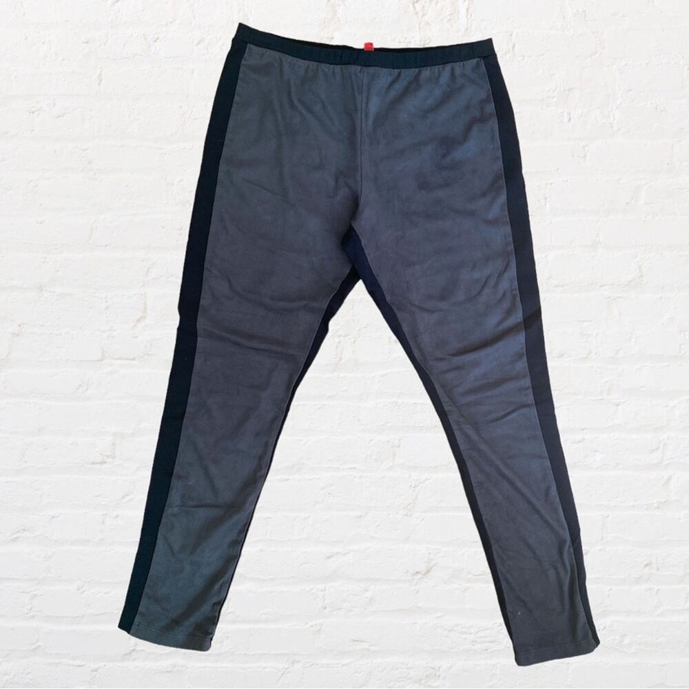 5/48 black leggings w/ gray faux suede front